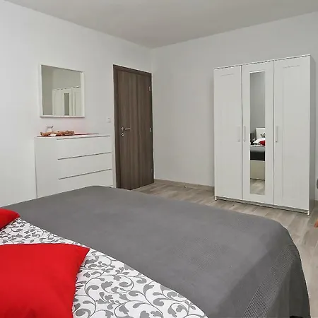 Apartman Modern Iva *