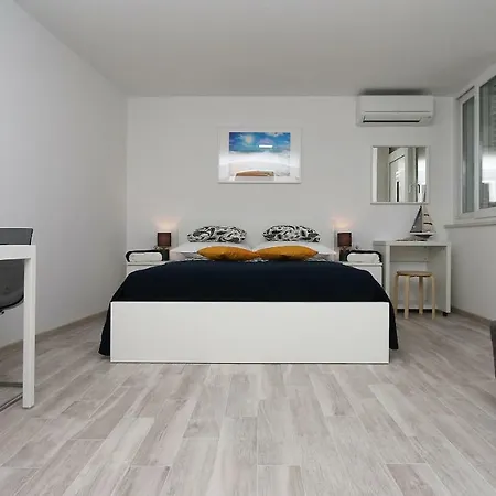 Apartman Modern Iva *