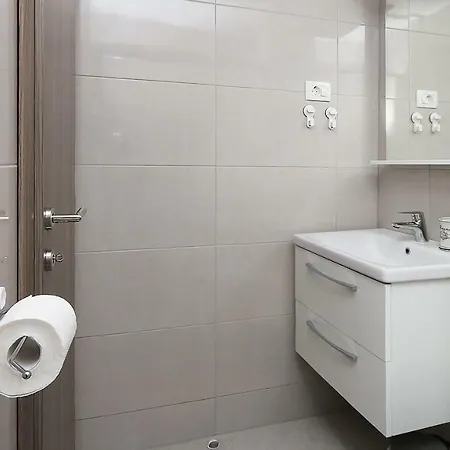 Modern Iva Apartman *