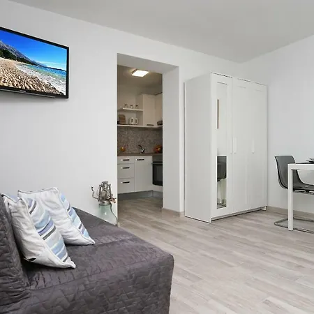 Modern Iva Apartman